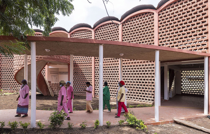 Archi au Sénégal Tambacounda hospital un hôpital ancré dans la communauté signé Manuel Herz - the good life