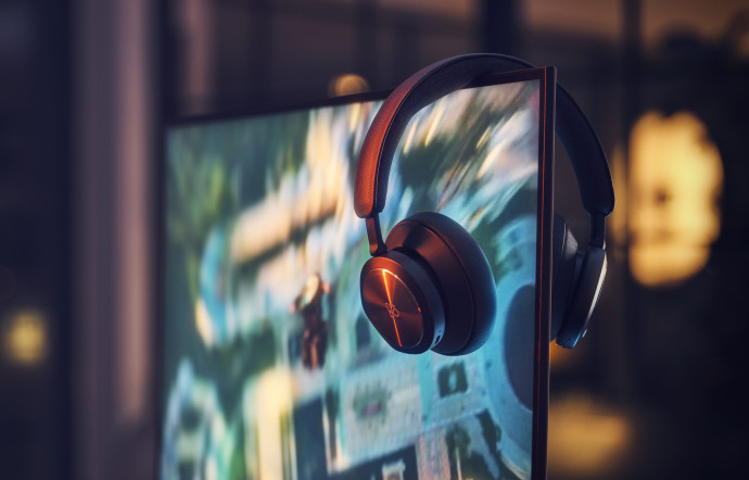 Beoplay Portal, Bang & Olufsen, 499 €.