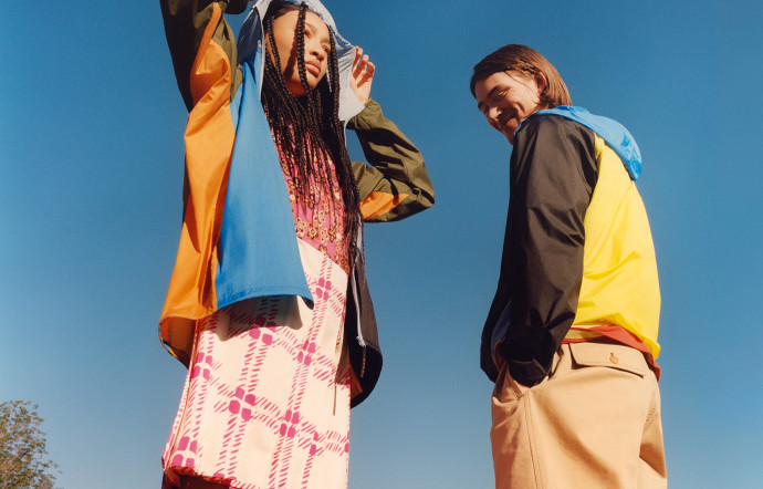 Des basiques aux proportions revisitées et twistés de motifs détonants ! – www.uniqlo.com
