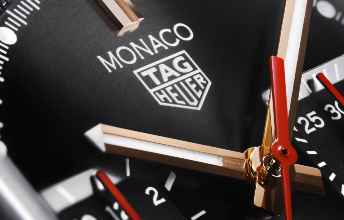 Montre Tag Heuer modernise la Monaco « Dark Lord » - the good life