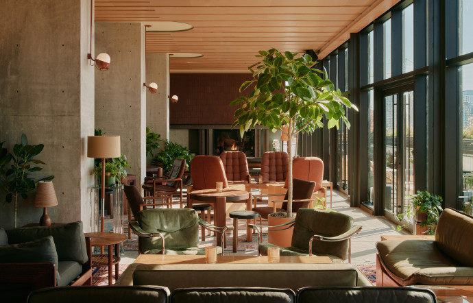 Ambiance moderniste et chaleureuse au tout nouvel Ace Hôtel, à Toronto.