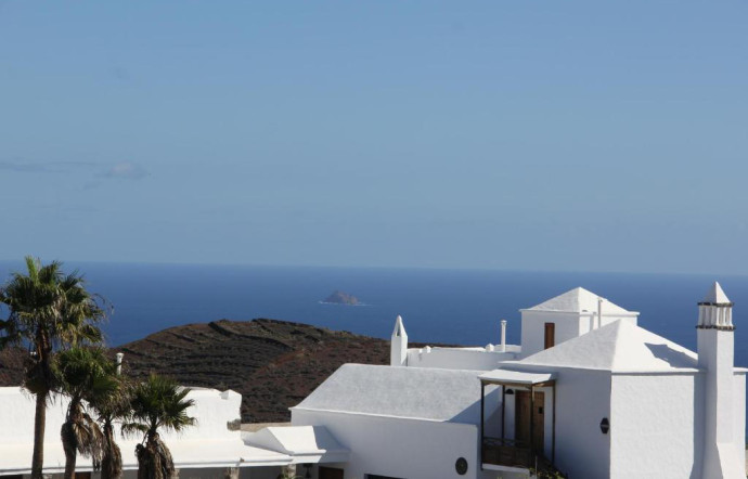 Sur les Iles Canaries : Calle Malpaís, 21. bhavaliving.com
