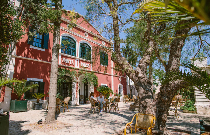 Cami Llucalari, Finca Santa Ponsa. lesdomainesdefontenille.com relaischateaux.com