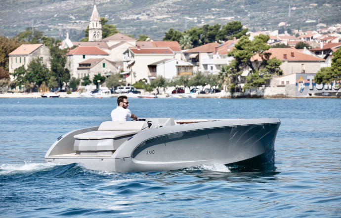 Le Rand Boats Mana 23.