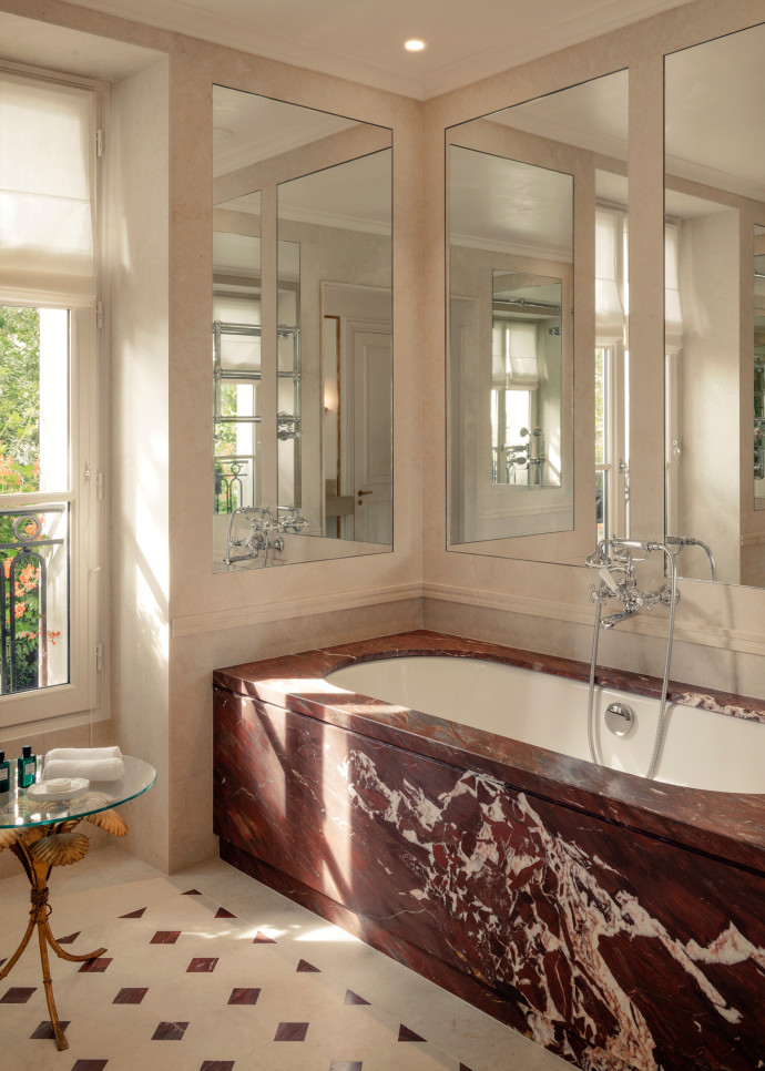 Les salles de bains sont elles aussi spectaculaires. © Yannick Labrousse