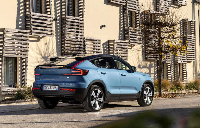 Le C40 est le premier modèle exclusivement électrique de Volvo. Il n’en existera pas de version thermique, ni même hybride.