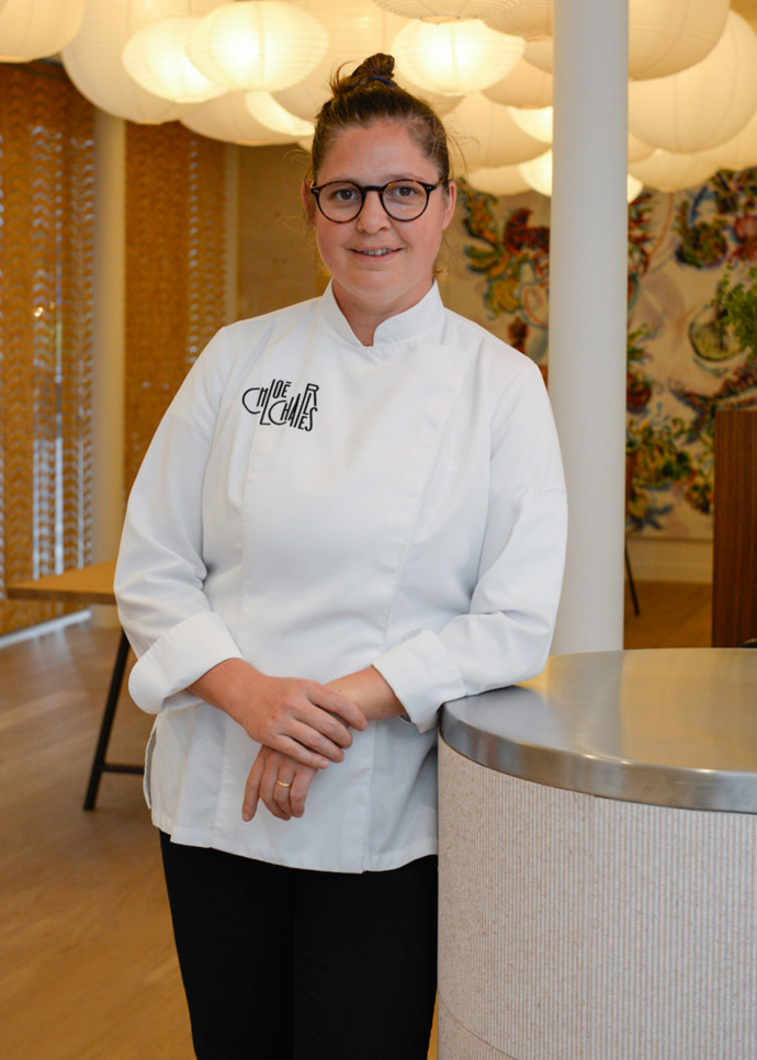 Chloé Charles était l’une des premières cheffes en résidence chez Fulgurances. Désormais, elle officie chez Lago, un restaurant… Sans l’être.