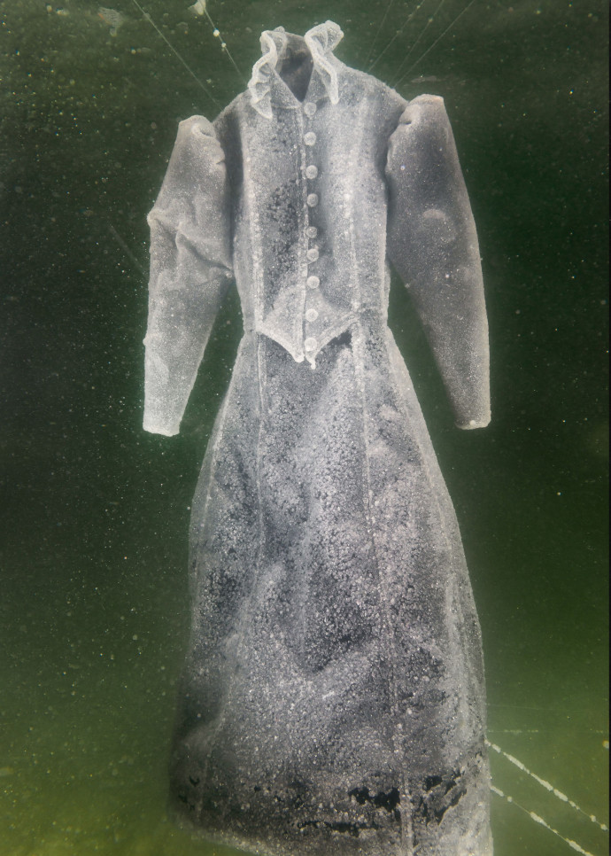 Sigalit Landau, Salt-Crystal Bridal Gown V, 2014, Archival inkjet print, 109 x 163cm, Sigalit Landau, courtesy CLAIRbyKahn Gallery.