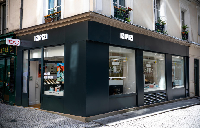 Izipizi vient justement d’ouvrir une nouvelle boutique dans le quartier Montorgueil, à Paris.
