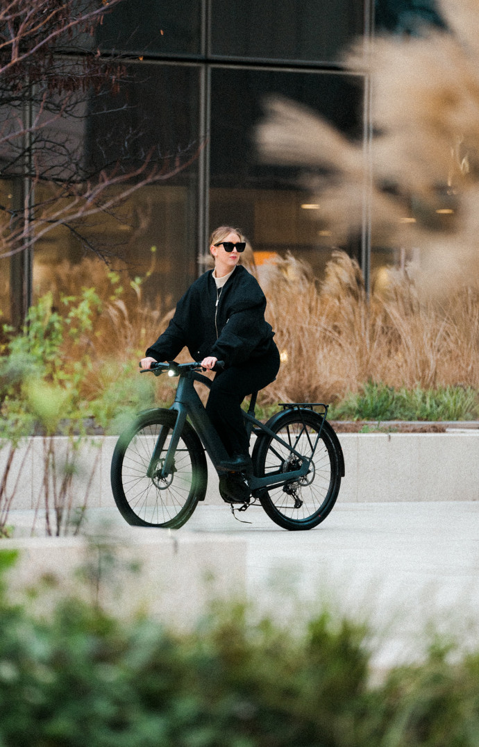 Le vélo électrique est l’un des moyens de locomotion favori des citadins.