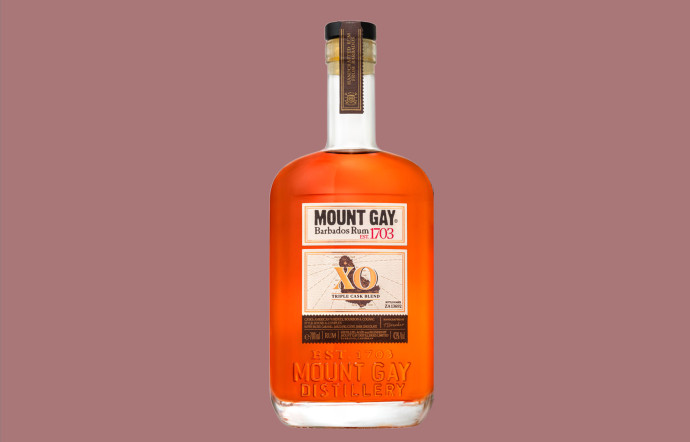 La bouteille de Mount Gay XO.