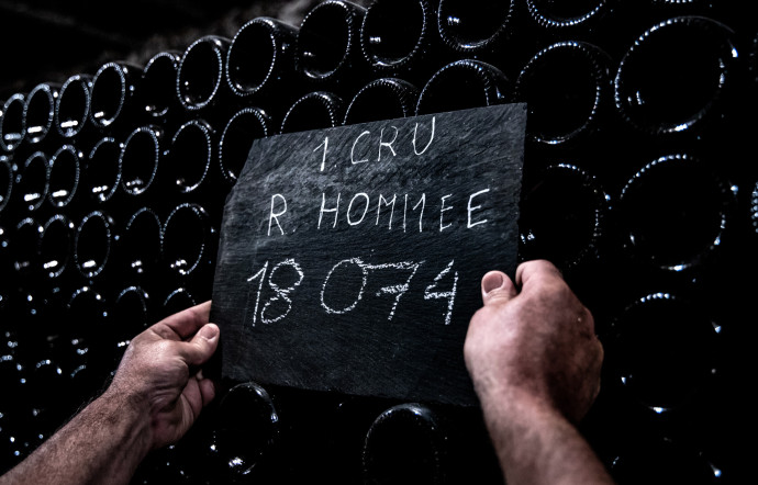 Le champagne Roger Coulon, une histoire de famille… Et loin des « buveurs d’étiquette ! »