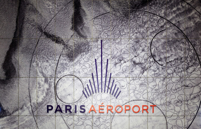 L’oeuvre « Archisable 2 », au niveau de départ du Terminal 1 de l’aéroport Charles De Gaulle.