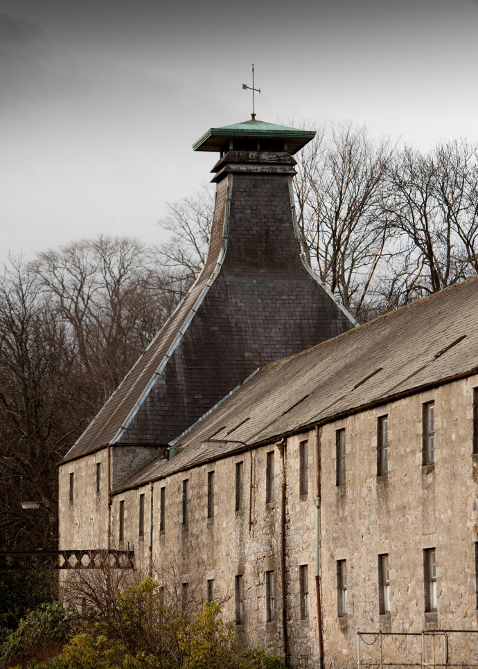 La distillerie Mortlach a été fondée en 1823, sur le site d’une ancienne distillerie clandestine.