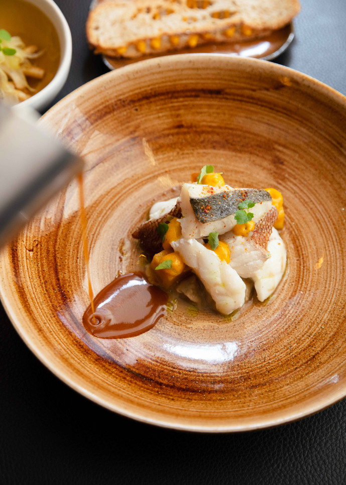 La Bouillabaïeta, une interprétation de la bouillabaisse.