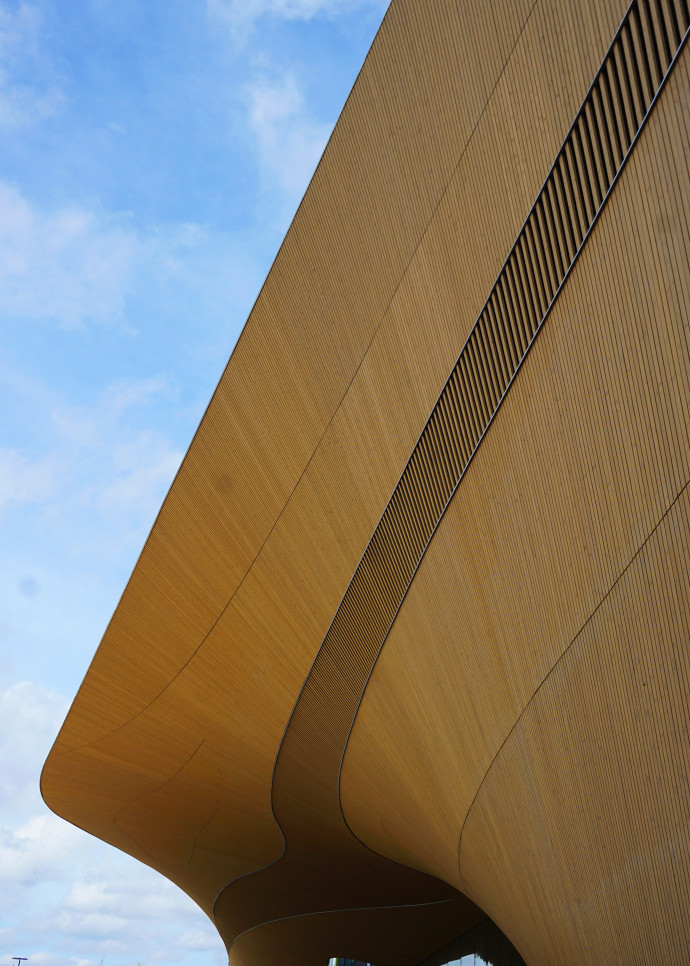 L’architecture saisissante du bâtiment Oodi.