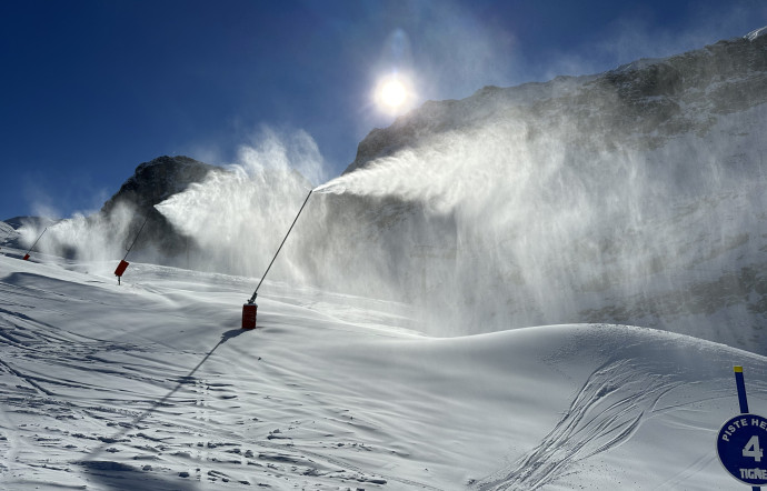 Les canons à neige de Tignes.