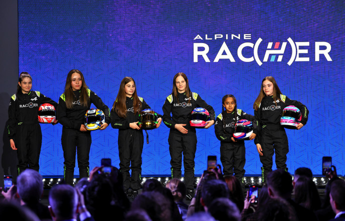 Ces cinq jeunes pilotes suivront le programme de karting consacré aux femmes.