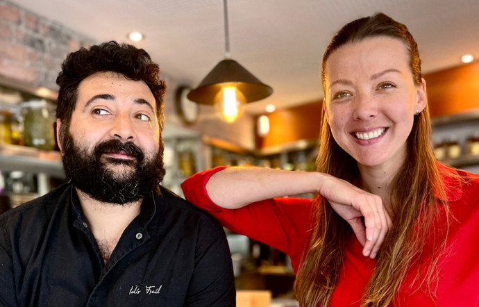 Le chef Idir Fseil et Claire Visinoni-Gerbet du restaurant AHPĒ, à Biarritz.