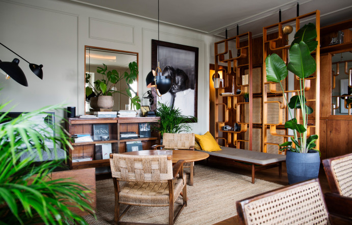 Kalle Gustafsson nous ouvre les portes de son appartement à Stockholm, petit bijou de design moderniste, Stockholm, Suède, 2023 - The Good Life