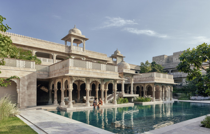 Non loin de Jaipur, la forteresse Fort Barwara vient d’être restauré et métamorphosé en un fabuleux hôtel Six Senses, le premier en Inde - The Good Life