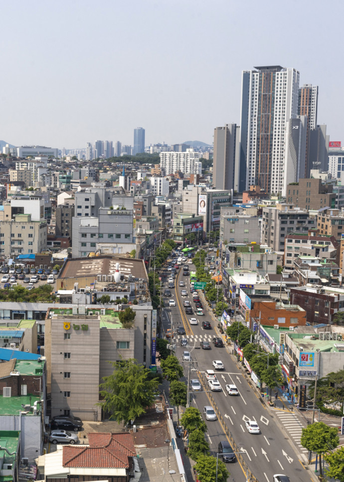 Le quartier de Dongjak-gu, vu depuis le toit-terrasse du Handpicked Hotel.