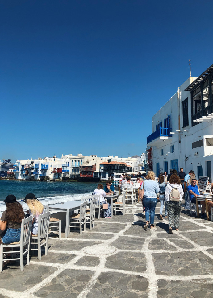 Selon les prévisions des médias locaux, les arrivées à Mykonos vont baisser de 20 % environ par rapport à 2022.
