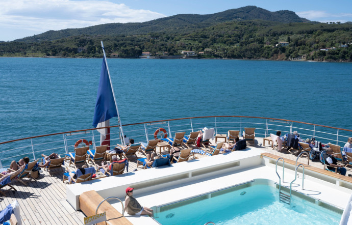 La piscine du Club Med 2.