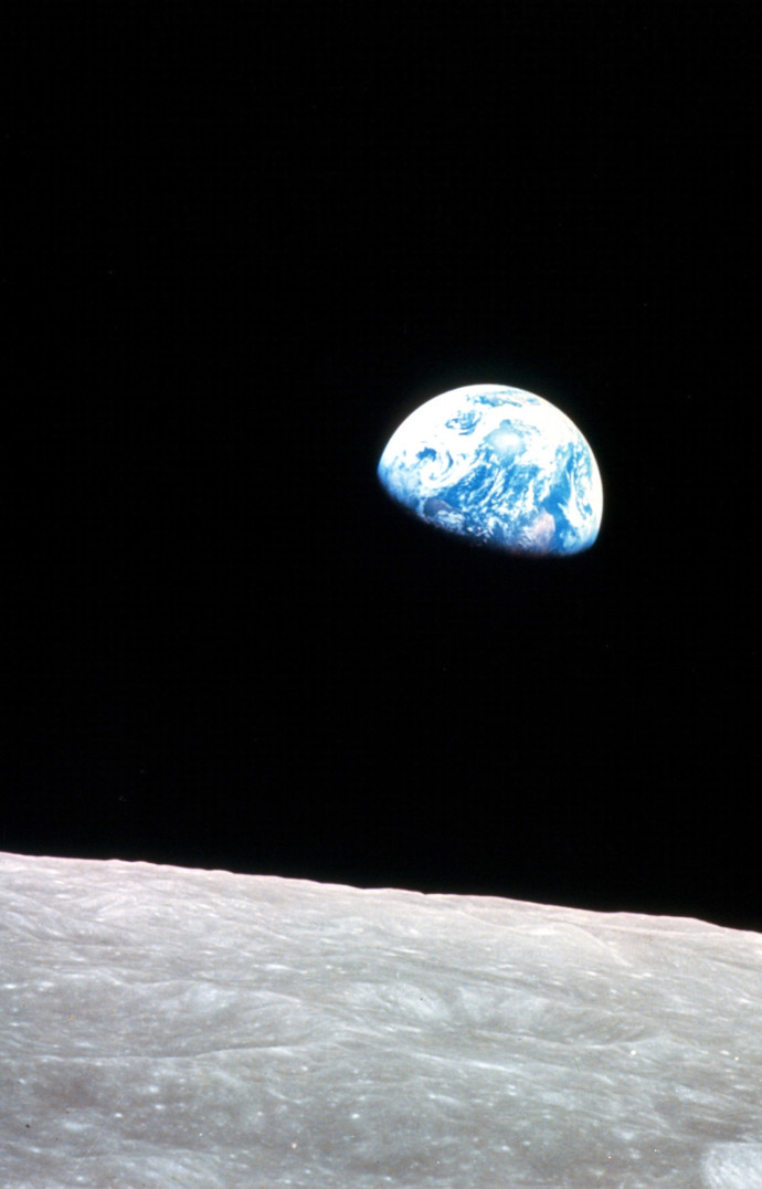 La terre vue de la Lune.