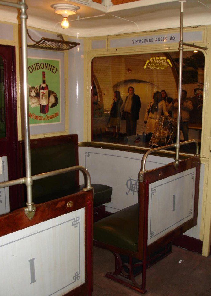 Les wagons de première classe étaient équipés de sièges rembourrés.