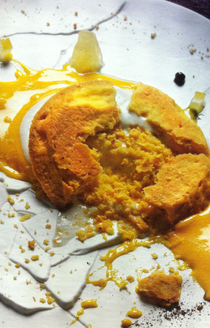 “Oops! I’ve dropped the lemon tart!”, le dessert signature de Massimo Bottura.