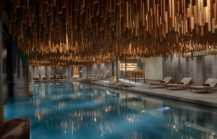 La piscine du Six Senses Crans Montana.
