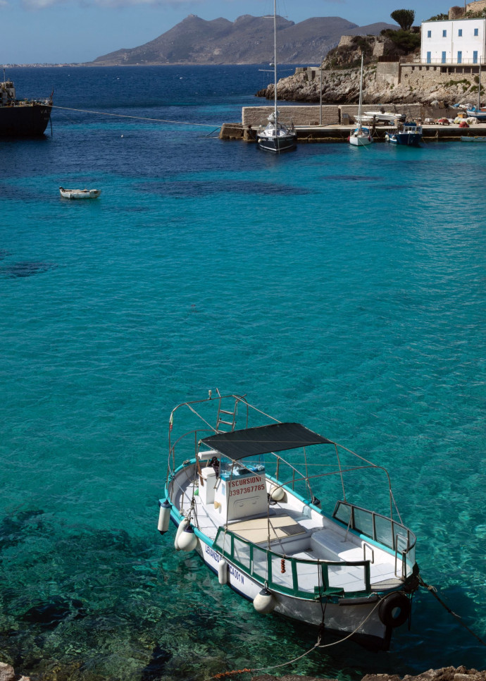 Le port de Levanzo l’une des îles des Égades.