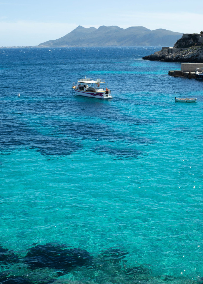 Vue sur mer à Levanzo sur l’archipel des Égades.