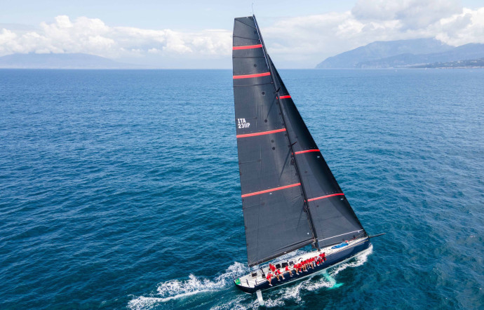 Pier Luigi Loro Piana et son équipage participent à la Giraglia à bord du My Song.