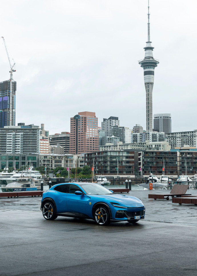 . Le road-trip élaboré par Ferrari parcourt la Nouvelle-Zélande au départ d’Auckland.