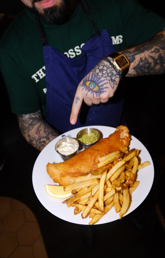 Le Fish and Chips de The Blossom Arm.