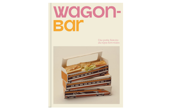 « Wagon-Bar, une brève histoire du repas ferroviaire », aux éditions Textuel, par Arthur Mettetal et Jean-Pierre Willot. 29 euros.