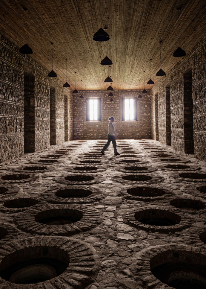 À l’intérieur des caves du château Zegaani, en Georgie.