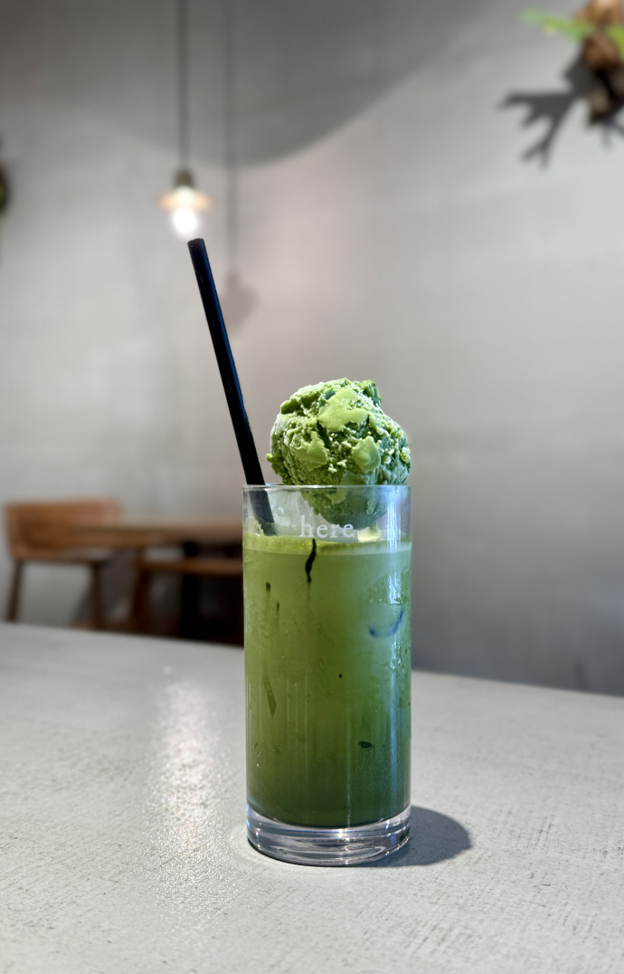 Un affogato matcha chez here.