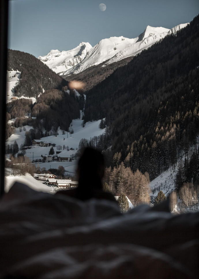 Les montagnes vues depuis l’une des chambres du Bühelwirt Biohotel.