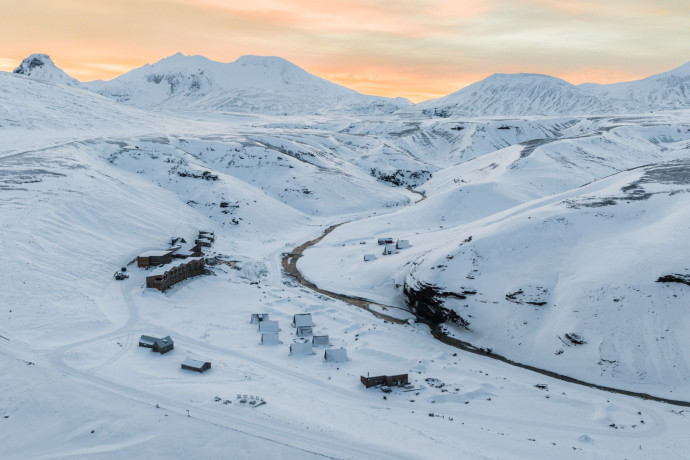 La beauté des montagnes vues depuis l’Highland Base Kerlingarfjöll.