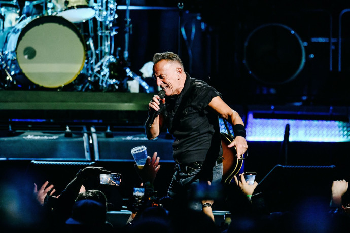 En chantant les laissés-pour-compte du rêve américain, Bruce Springsteen a doté le rock d’une conscience morale et sociale, 2025 - TGL