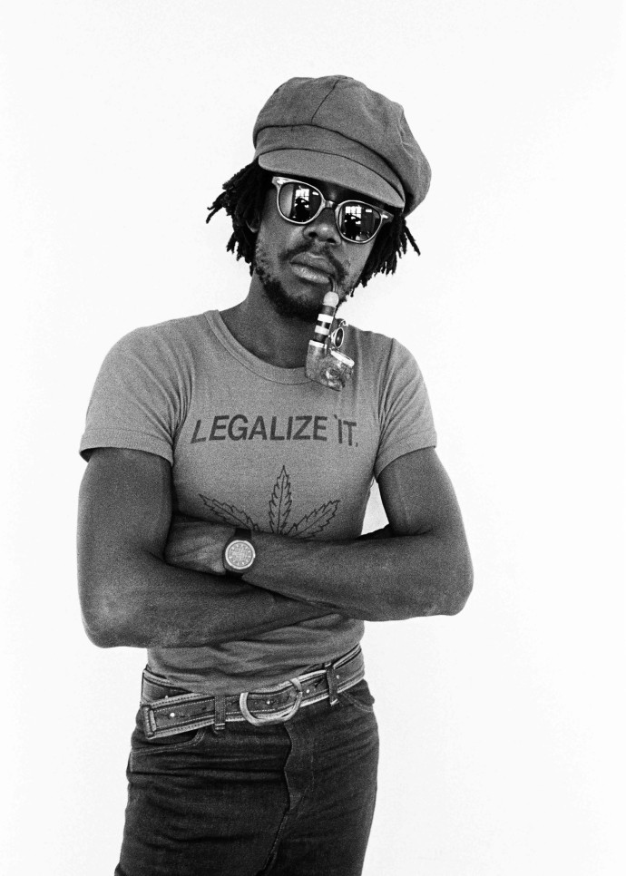 Dennis Morris. Music + Life, Thames & Hudson, 272 p., 45 €. L’un des livres d’exposition à lire sans attendre.