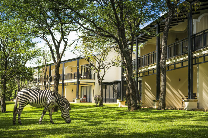 Dans les jardins du The Royal LivingstoneHotel.