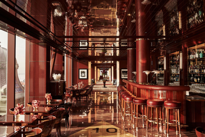 Le bar distingué du Casa Cipriani New York.