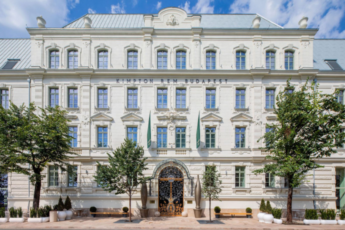 La façade du Kimpton BEM Budapest.