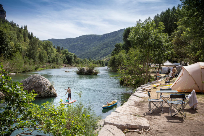La vie de camping rêvée lors de vacances à Huttopia.
