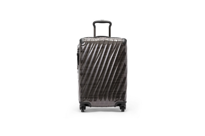 Valise International 19 Degree Lite, coloris Black/Graphite, Tumi, 66 cm, 950 €.
