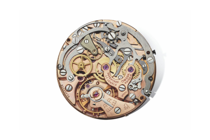 Issu de l’horlogerie traditionnelle et inspiré du calibre chronographe Lemania 2310, le 321 est un mouvement à remontage manuel qui équipait dès 1957 les premières Speedmaster.